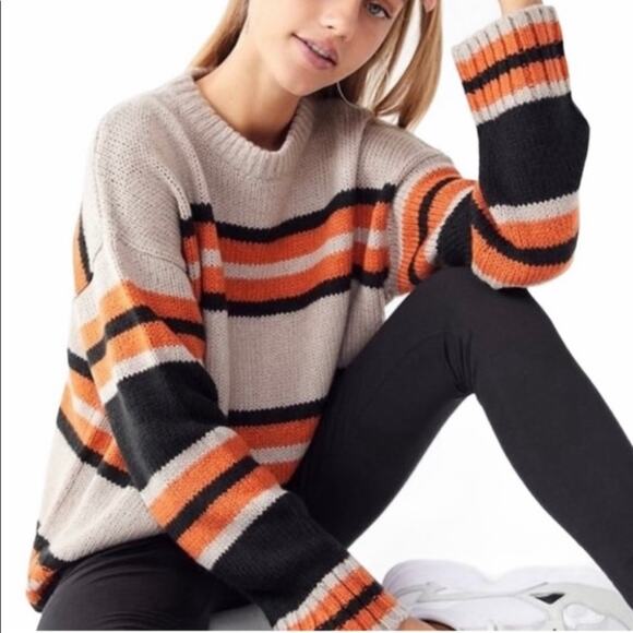 Urban Outfitters Bobby Boyfriend Striped Sweater Oversized XS - Picture 7 of 7